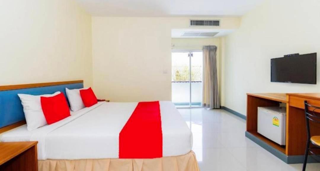Baan Poemsuk Huahin Hotel Екстериор снимка