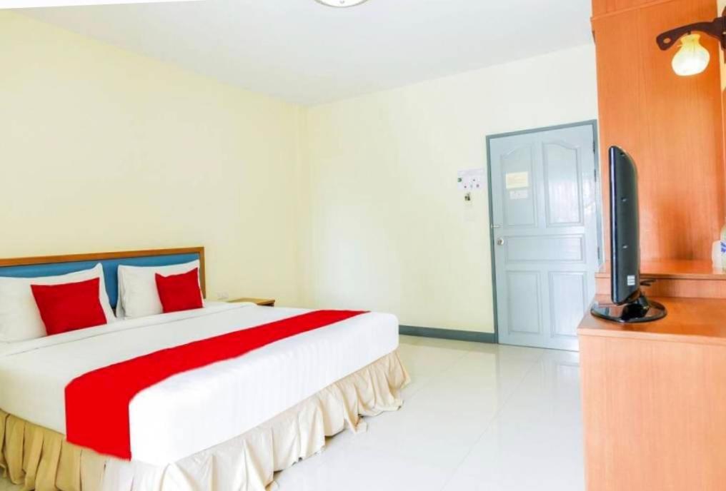 Baan Poemsuk Huahin Hotel Екстериор снимка